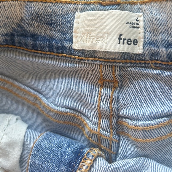 aritzia WILFRED FREE jovovich short ~ high rise jean shorts ~ size 4 - Picture 4 of 8